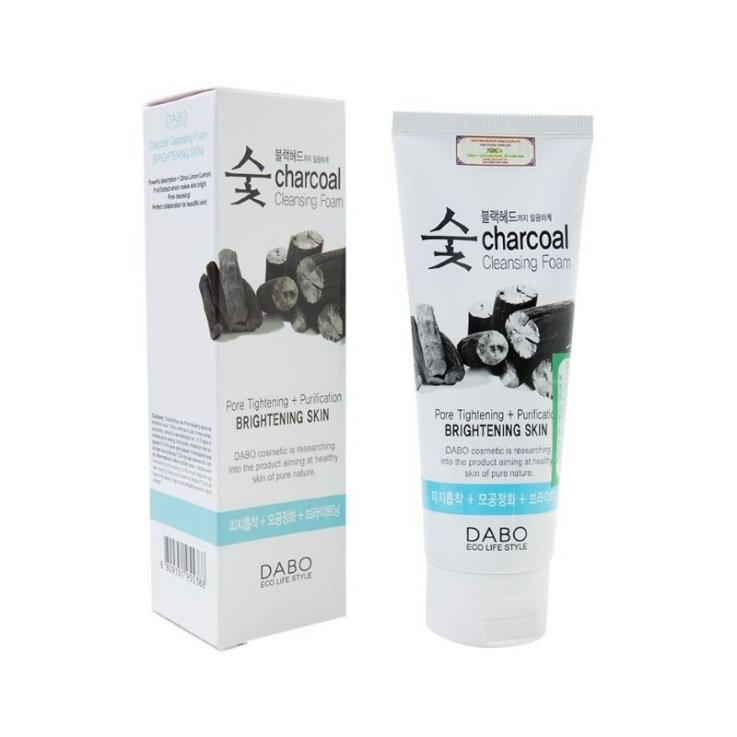 Пенка для умывания лица Dabo Charcoal Cleansing Foam Brightening Skin с экстрактом угля осветляющая